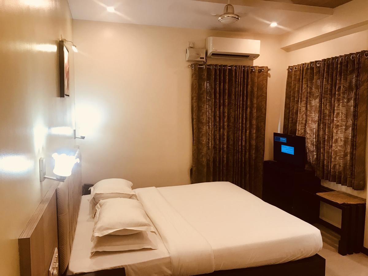 Hotel Malabar Regency Mangalore Bagian luar foto